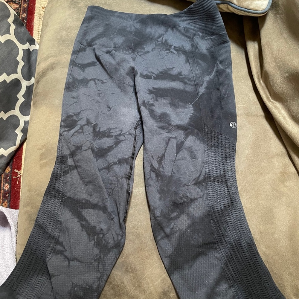 Lululemon cropped leggings